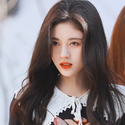 阳台上的坏女孩